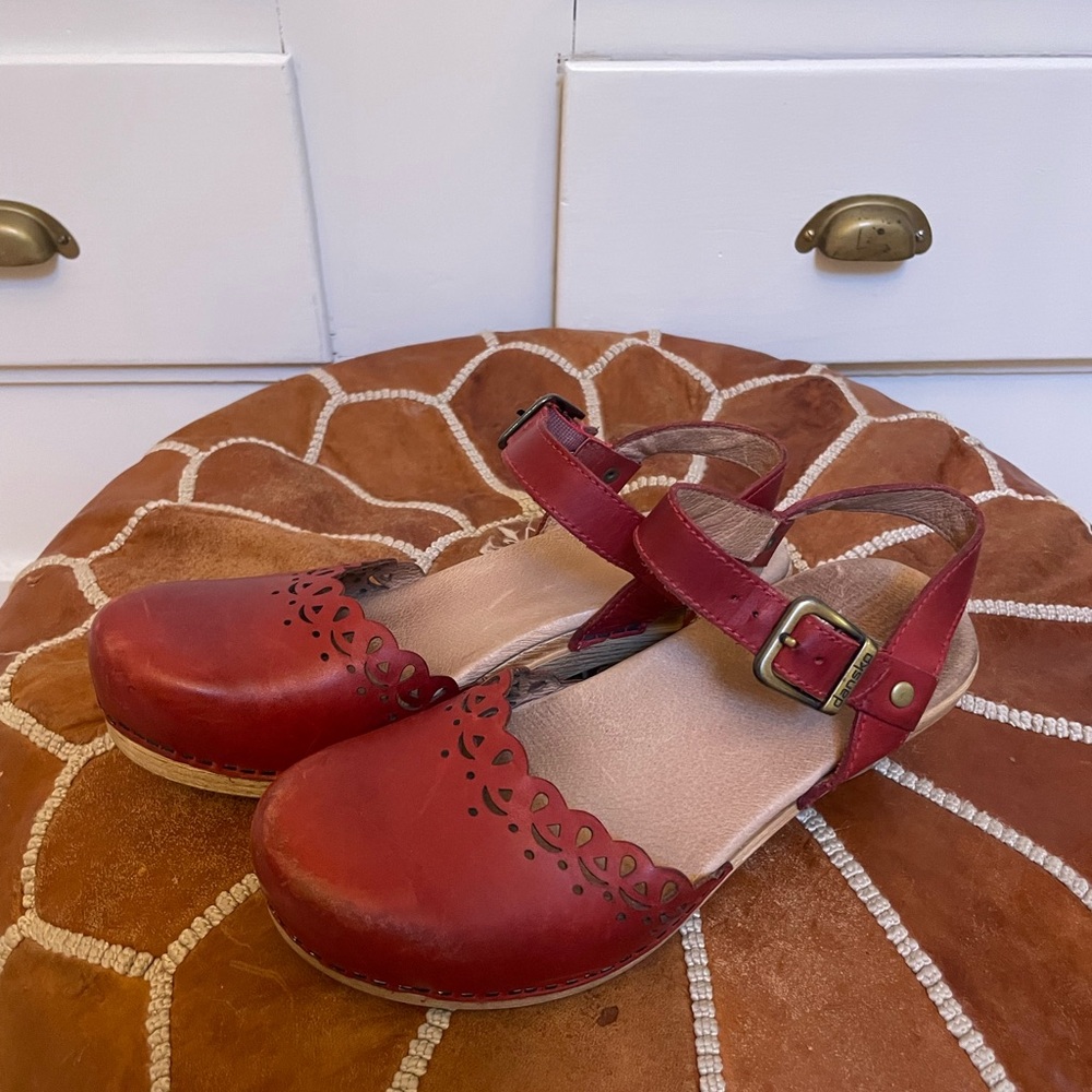Dansko Cherry 🍒 Clog EU 37 / US 7
